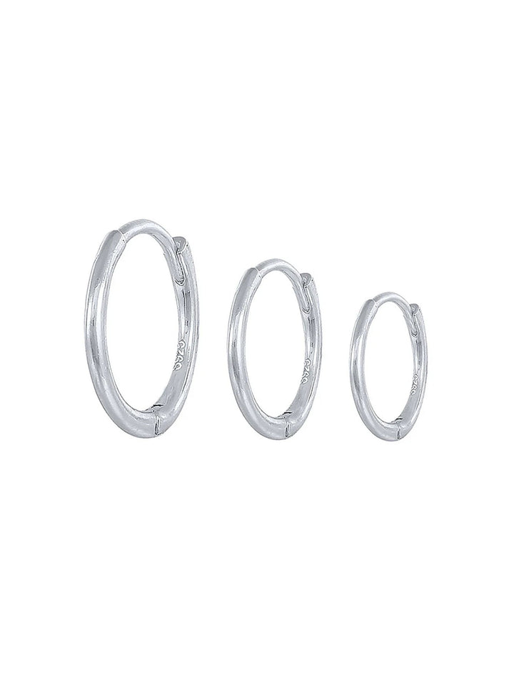 Emilie – Zarte goldene Ohrringe mit sanftem Glanz.