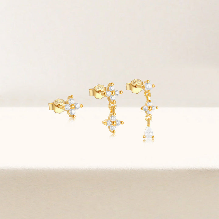 Anika – Goldene Ohrringe mit feiner Bewegung.