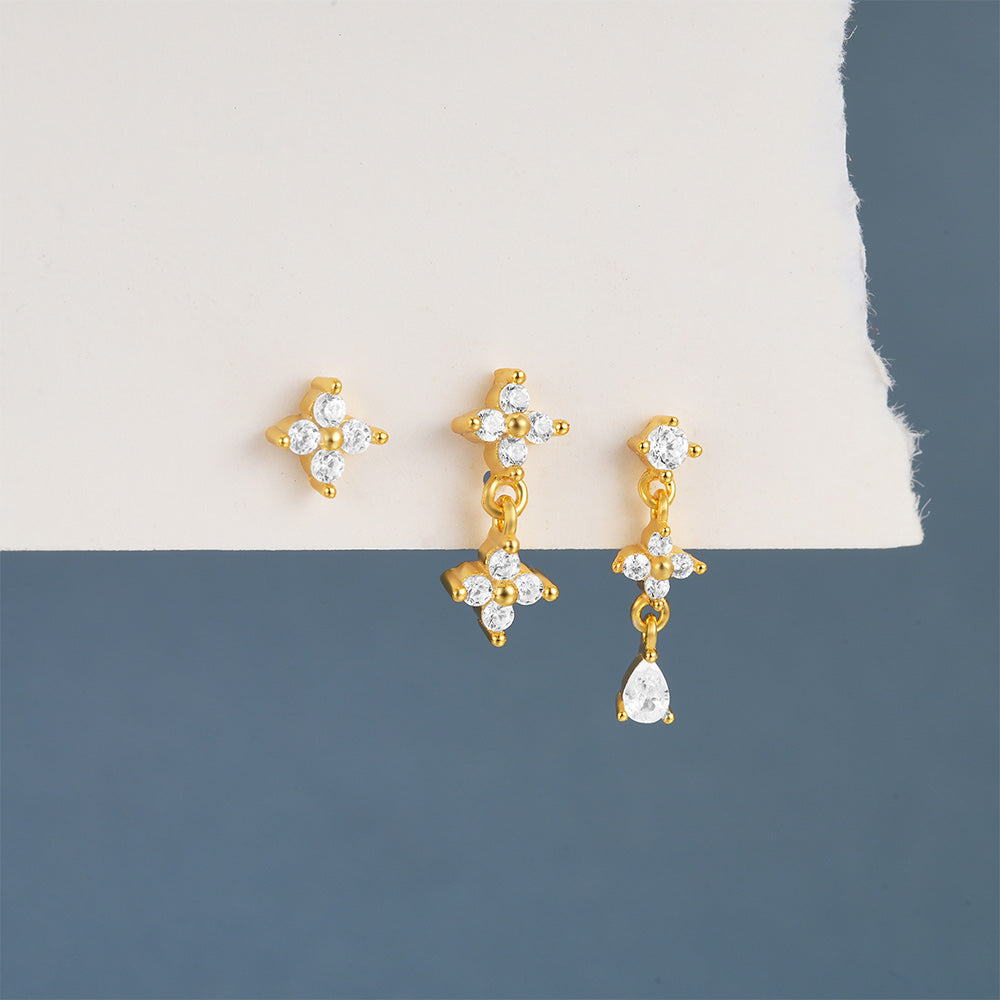 Anika – Goldene Ohrringe mit feiner Bewegung.