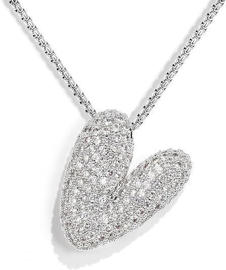 Frieda – Goldkette mit organischem Anhänger.