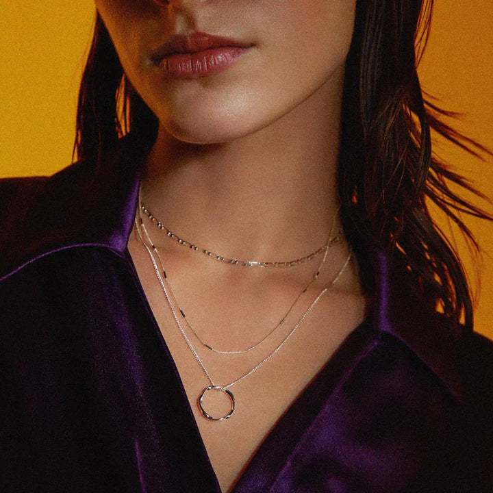 Offene dreireihige Halskette
