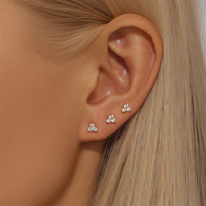 Klara – Goldene Ohrringe im minimalistischen Design.