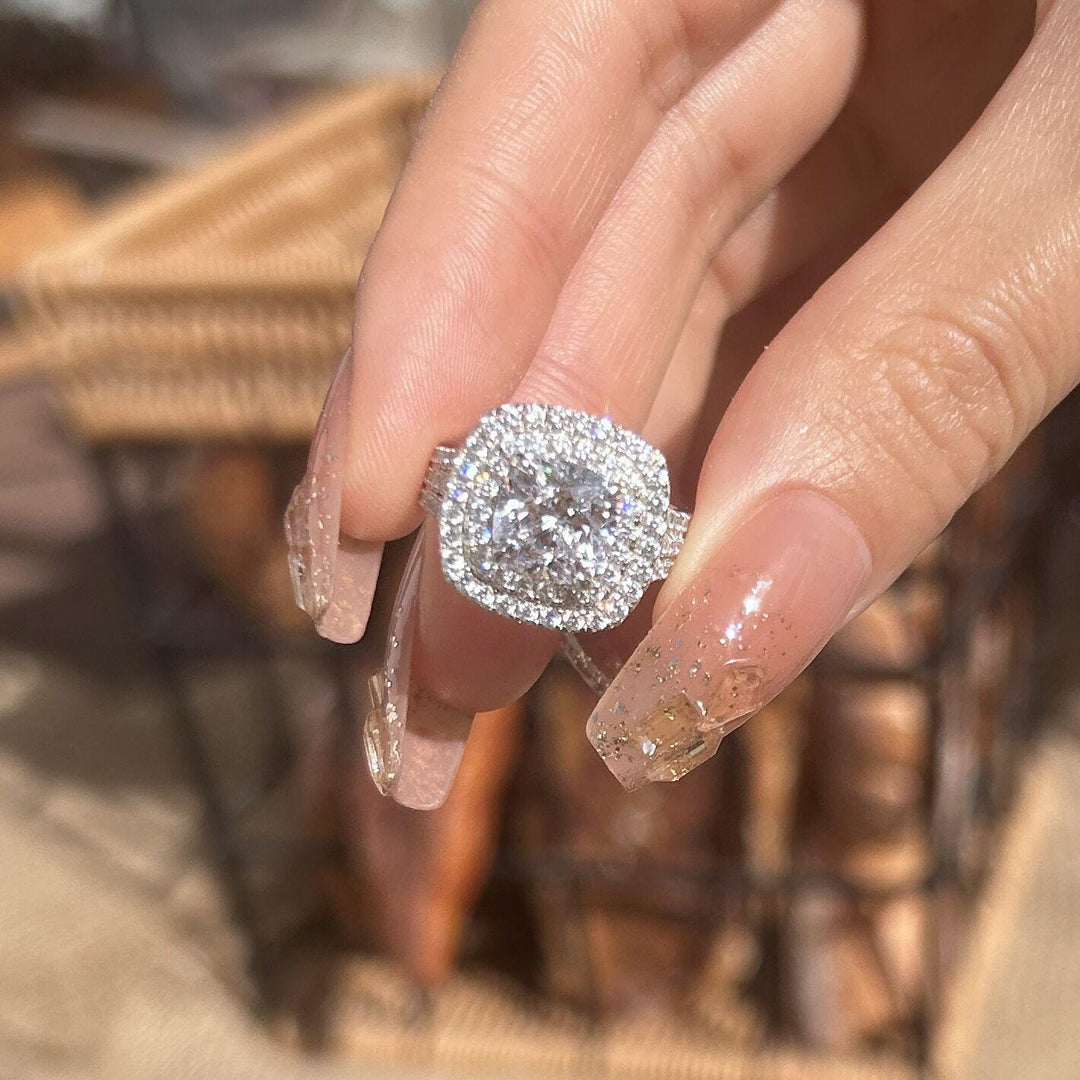 Frieda – Solitärring mit rundem Stein