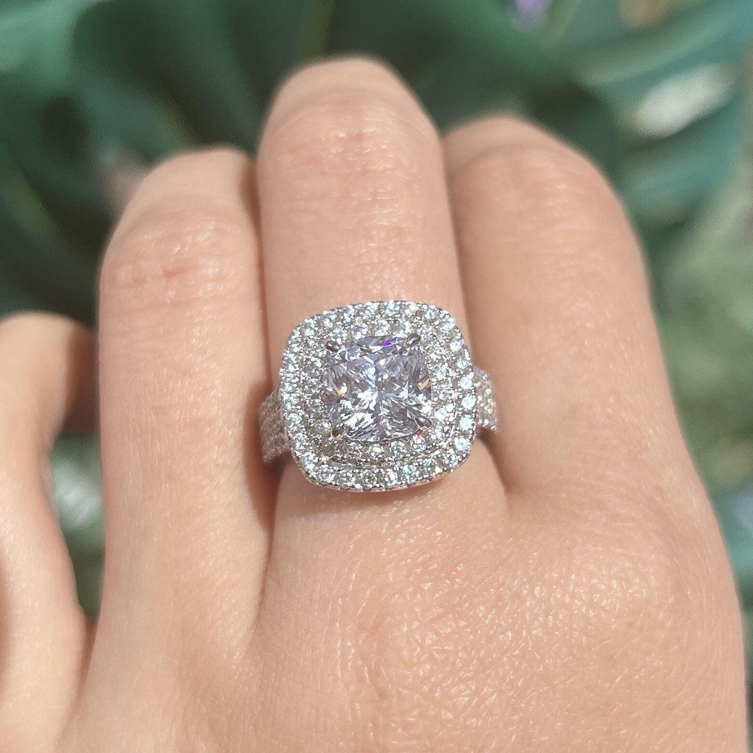 Frieda – Solitärring mit rundem Stein