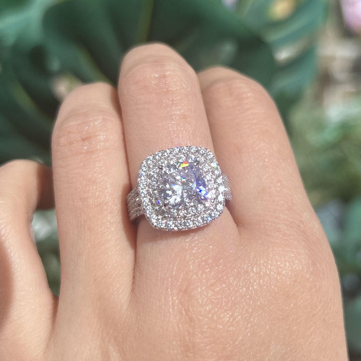 Frieda – Solitärring mit rundem Stein