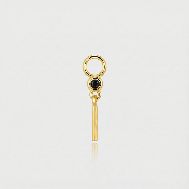 Theresia – Goldene Ohrringe mit sanfter Krümmung.