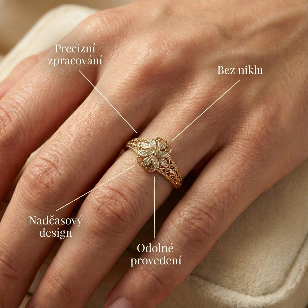 Daniela - Goldring mit exotischem Blumenmotiv aus Zirkonia