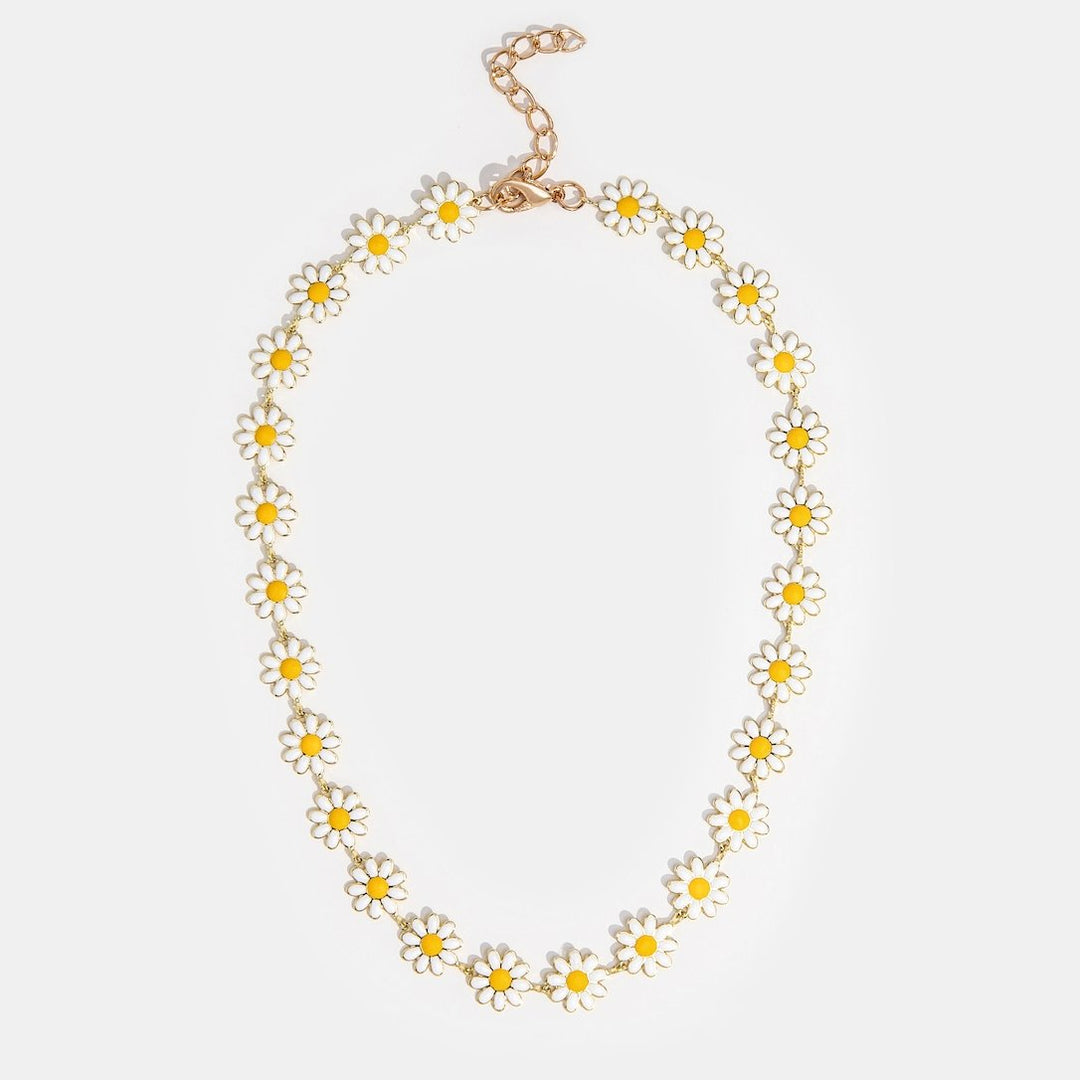 Alena – Diskreter Halsreif mit kleinen Anhängern.